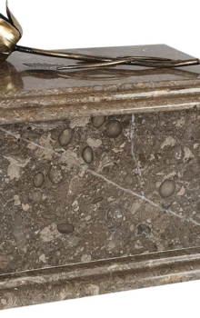 d153